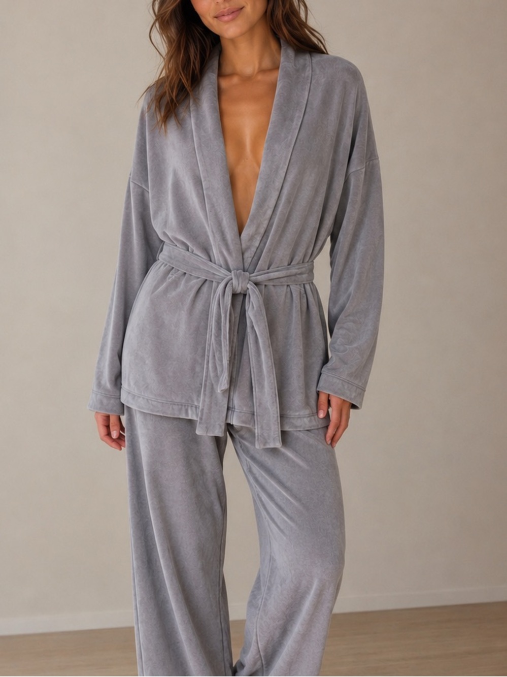 SKIMS Lounge Cardigan Robe With Belt Size M Gray Velour Soft Cozy Loungewear